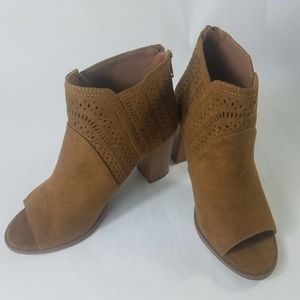 Report Women's Peep Toe Ankle Bootie Size 7.5